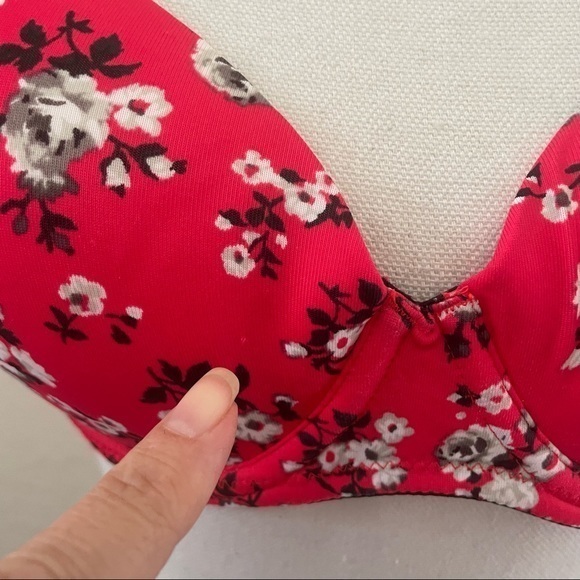 Victoria’s Secret PINK red floral bra lightly lined 36B‎ NWT - Picture 7 of 7